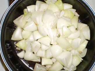 onion cut for chili chicken